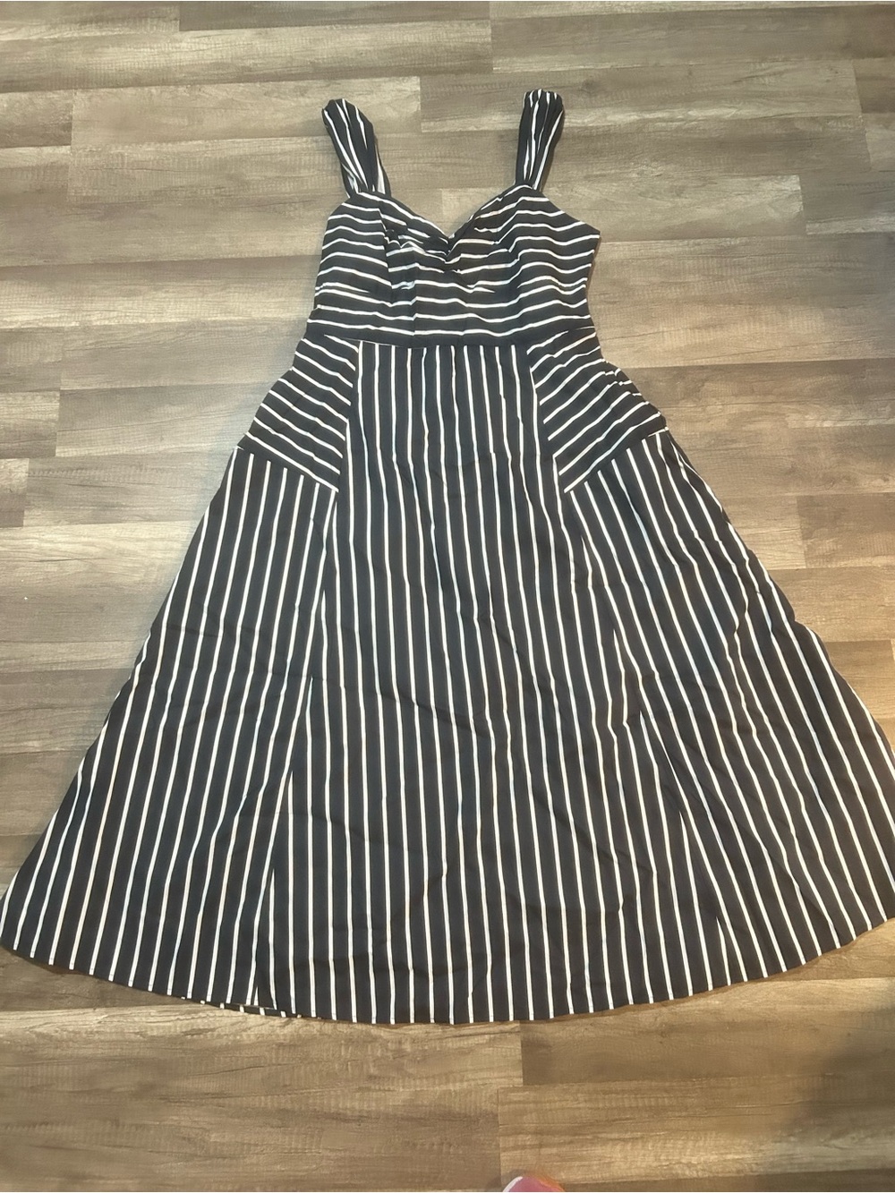 Joie Women’s Navy and White Striped Maxi Dress Size XL NWOT
